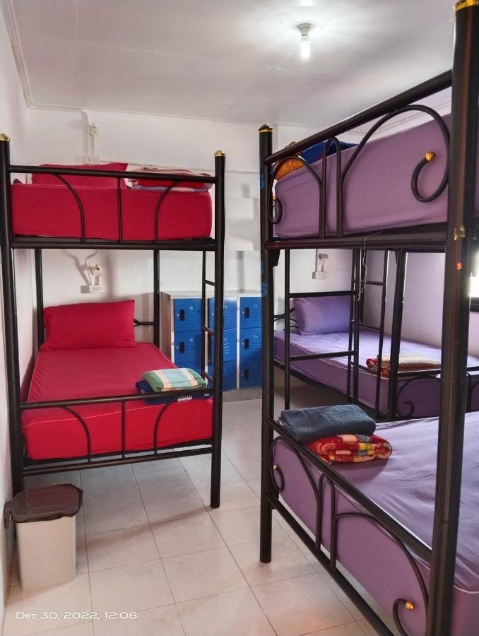 Seventeen Hostel Пханган Екстер'єр фото