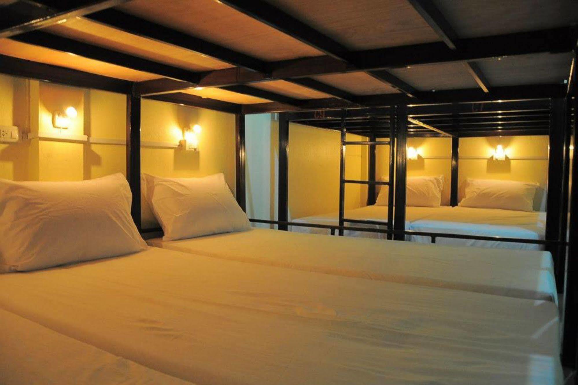 Seventeen Hostel Пханган Екстер'єр фото